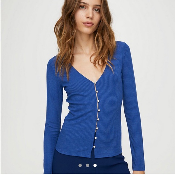 Aritzia - Picture 3 of 3